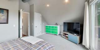 2010 W Bradley Place Gallery 37