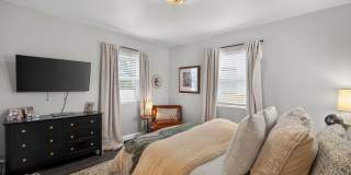 Spacious 4BR House in Denver Gallery 23