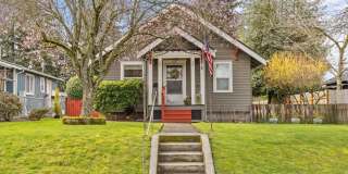 Charming 2 Bedroom Home in Tacoma Gallery 1