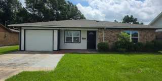 3 Bed | 2.5 Bath Rental in North Lake Charles Gallery 1