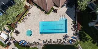 ** THE VINEYARDS SEASONAL ** 2 BED PLUS A DEN\2 BATH 2ND FLOOR COACH HOME READY FOR YOU ** VACATION READY HOME ** Gallery 56