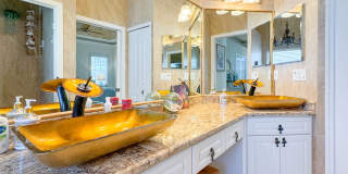 ** BEAUTIFUL MODERN HEATED POOL HOME IN THE VINEYARDS ** SEASONAL ONLY ** AVAILABLE OFF-SEASON MONTHS AND DEC-MARCH 2026 ** Gallery 57