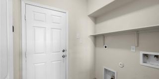 GORGEOUS 4-bedroom 2.5 bathroom house in The Landing at Clear Creek! Gallery 19
