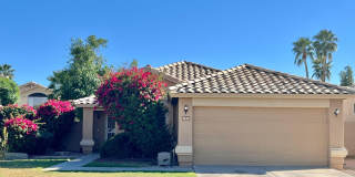 7439 W Crest Lane Gallery 1