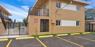 1920 Washington Avenue - 2 Gallery 11