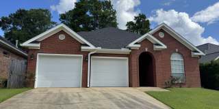 Brick home off Cottage Hill/ Knollwood Brick home off Cottage Hill/ Knollwood Gallery 1