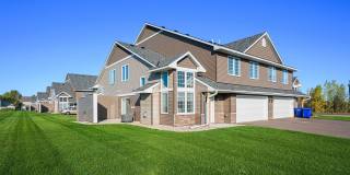 3 Bedroom 1.5 Bath Townhome Gallery 1