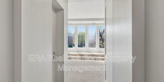 255-257 Loraine Avenue - Unit 5 Gallery 9