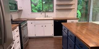 2 Bed 2 Bath Home with Fenced Yard in Ferndale Gallery 12