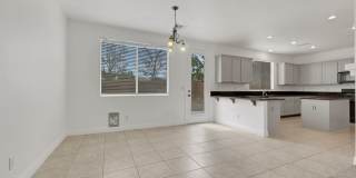Gorgeous 3 bed plus a loft Gallery 5