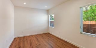 1405 N Coronado St Gallery 19