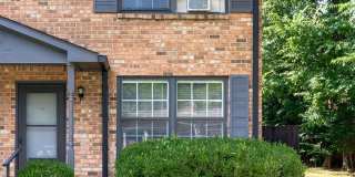 Awesome 2BE/1.5BA duplex in fantastic location in Nashville! Awesome 2BE/1.5BA duplex in fantastic location in Nashville! Gallery 1