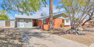 Spacious 3-bedroom, 3-bathroom home with an attached casita located in Scottsdale, AZ Spacious 3-bedroom, 3-bathroom home with an attached casita located in Scottsdale, AZ Gallery 1