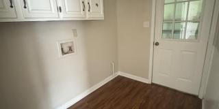 915 Highland Drive Gallery 30
