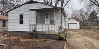 2 bedroom w garage Gallery 1