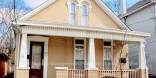 221 West 4th Street Gallery 1