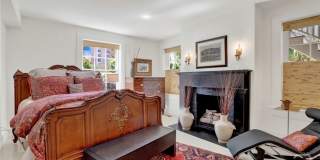 224 E Jones Lane Gallery 21