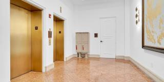 101 N Clematis Street Gallery 34