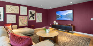 SKAIA Gallery 40