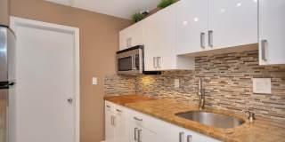 305 N Pompano Beach Boulevard unit: 1007 Gallery 27