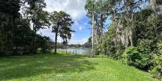 double lake front 4/2 house with swimming pool Gallery 6