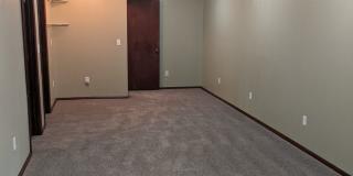 Peaceful cul‑de‑sac living! Beautiful 4 bedroom-2 bathroom home for rent! Gallery 14