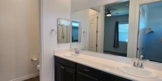 Guard-Gated Cadence | 2 Bed Single-Story Home in 55+ Community | WiFi Included Gallery 12