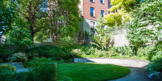 The Chloe Apartments Gallery 40