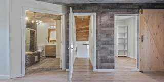 312 HAMMONDS FERRY Gallery 25