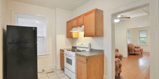 Central Campus - Newly renovated 4 Bedroom 2 Bathroom House Gallery 13