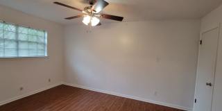 Gorgeous 3 bedroom/1.5 bath home! Gallery 15