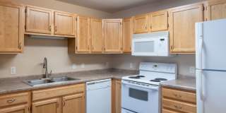 Creekside Commons Apartments Gallery 16