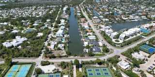 780 Beach Road Gallery 25