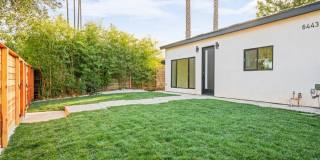 Charming 1BR Duplex in Woodland Hills Gallery 19