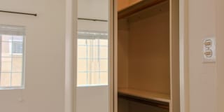 Garfield Avenue Apartments Gallery 31