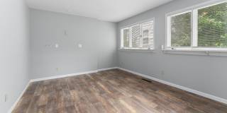 1110 S Main Ave Gallery 3