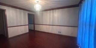 Unique Lyndon area 4 bedroom home with multiple common areas Gallery 24