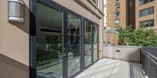 Logan Circle Condo | 1 Bed | 1 Bath | 885 Sf | Large Private Patio | 1 Garage Parking Space Gallery 7