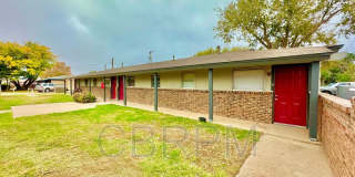 1105 52nd St Gallery 12