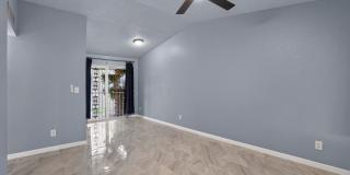 Charming 1BR Townhome in Phoenix Gallery 4