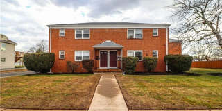 298 Central Avenue Gallery 1