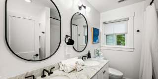 17 26th Avenue Gallery 13