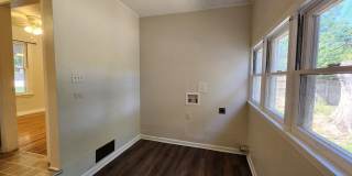 Live in the Heart of Downtown New Braunfels / Covered Front Porch / Carport & Storage / NBISD Gallery 12