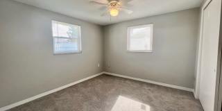 8910 Harvey Ln Gallery 17