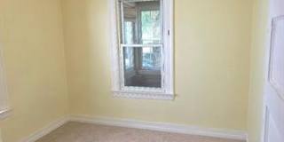 177 N Riverbank Street Gallery 16
