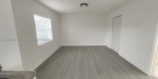 6801 SW 22nd St Gallery 5