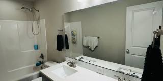 2022 Built, 4 Bedroom, Beautiful Home! Gallery 16