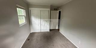 730 N Aztec Drive Independence MO -Awesome 5 bed/ 1.5 bath home! Available now!- Rent 1750 Gallery 11