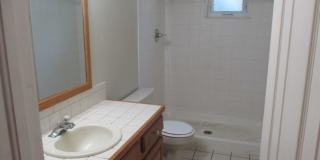 Wonderful Home in Campus West! Gallery 20