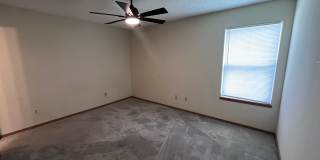 1309-1323 W Lotus Gallery 8